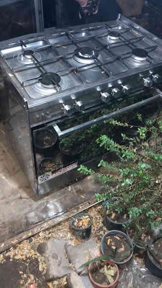 السلام عليكم طباخ الجي العربي مثل متشوفون كلش حلو كله شغال للبيع للبيع بسعر مناسب ***********
