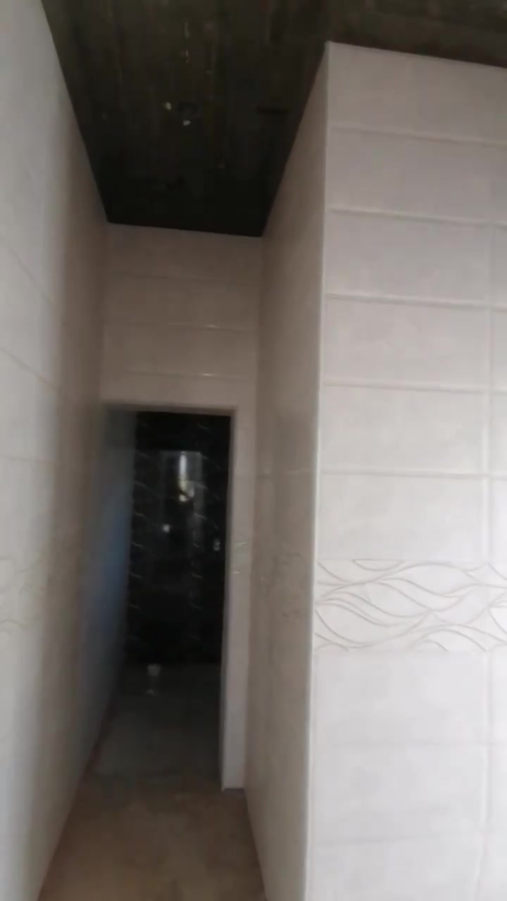 السلام عليكم
خلفه سيراميك جدران ارضيات متفرغ حالياً
اشتغل يوميه + متر + مكطوعه
***********
