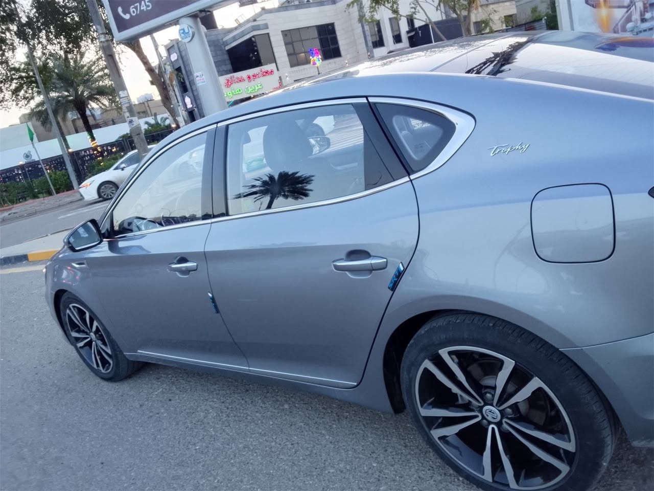 السلام عليكم أم جي 6 موديل 23 مكفولة من كلشي عدا قطعة صبغ بلدوسة مكينة 1500 تيربو بصمة فتحة شاشة فول مواصفات باقي عليهة سنة قصط استقطاع مباشر من الماستر وكالة عامة باسم المشتري سعر 105 مكانهة الدورة أو اليرموك ***********
