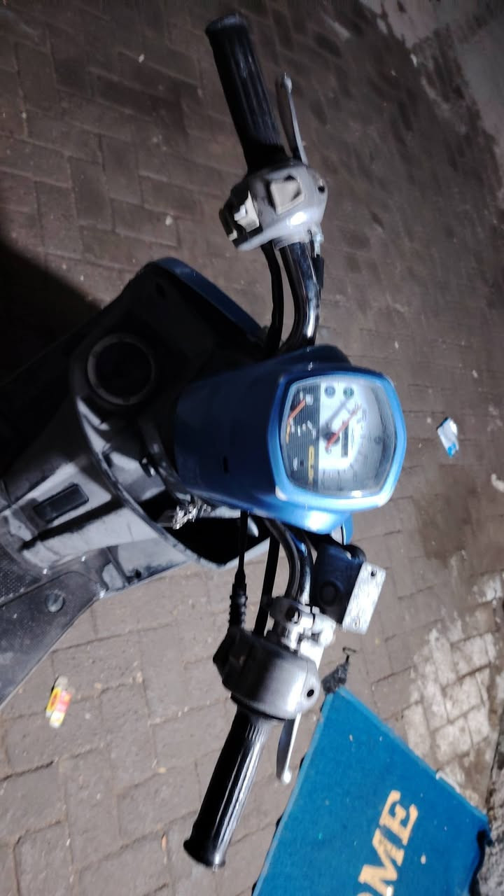 السلام عليكم بوليسي جديده الف مذب عليهه سعرهه 750 قف من لخير شراي يتصل مكاني مدينة لصدر ***********
