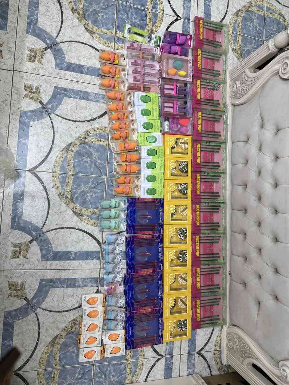 للبيع اصليات طلعولي بالامزون


**إذا كنت صاحب هذا الإعلان وتريد حذفه لأي سبب، رجاءا أرسل رسالة إلى الدعم الفني**