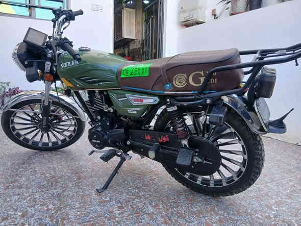 السلام عليكم  دراجه إيراني مديل 25 مفوله بعدها تخبل  وضع شركه 
ماشيه5000 بس عنواني سامراء  اوراق منفيس كلها بيها 
السعر825وبيها مجال مو شري اعبر منشور 
***********
