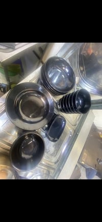 اغراض مطعم للبيع متكامل وسعر مناسب  حمايه غاز   ٢٠٠ *٧٠ ميز تحضير ستيل...