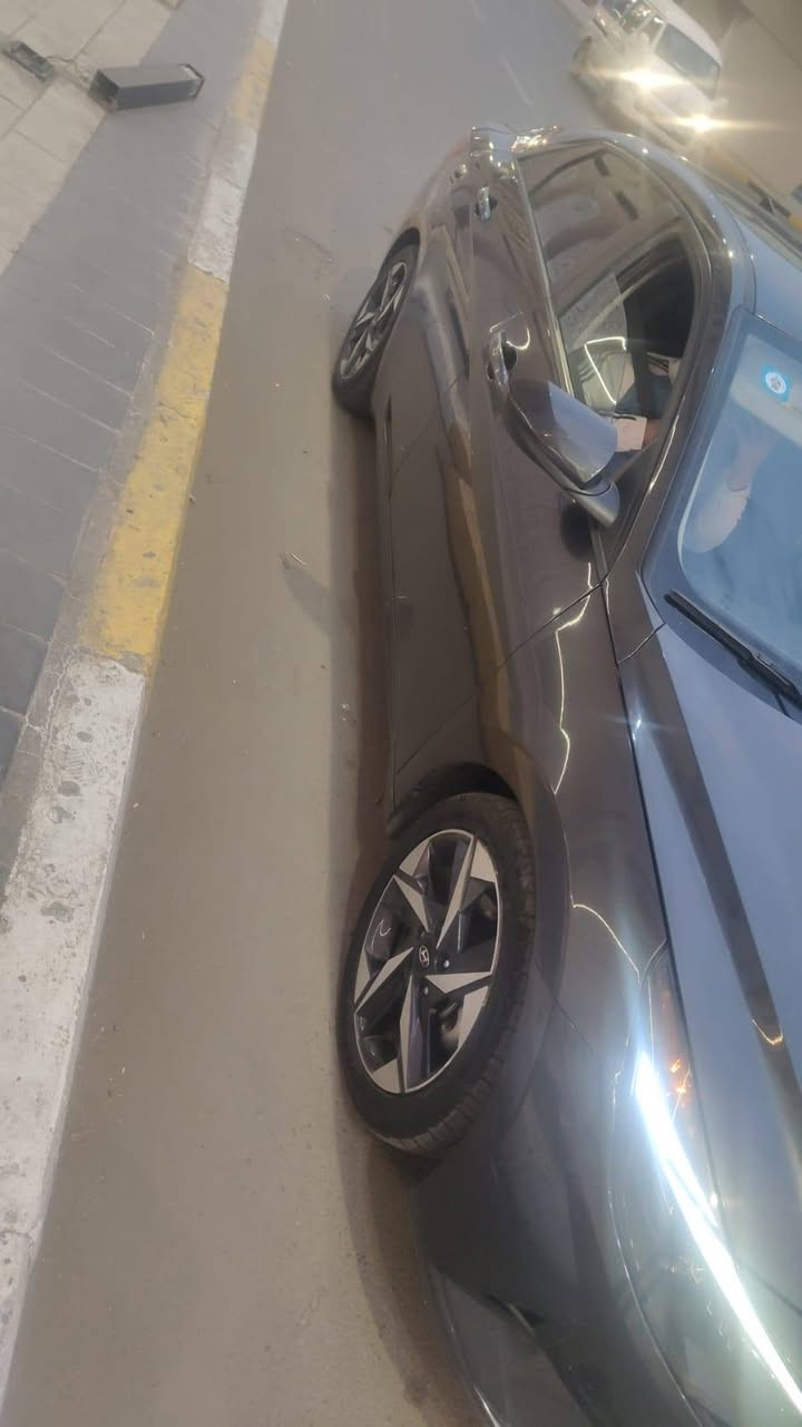 النترا ٢٣ وارد امريكي بدون صبغ 
مكينة ٢٠٠٠ دوش 
بجم كبس 
موصفات 
فول تحكم سترين 
تبريد شاشه
شاشه متصلة 
كشنات تدفئة 
بصمه تشغيل 
سايد بريك بصمه 
مودات قيادة 
ماشية ٤٨ الف كيلو 
تخم تاير جديد 
برغي مناقصهه
حادثه قبق جنطه فقط
سعرها ١٦٠ 
بغداد
***********
