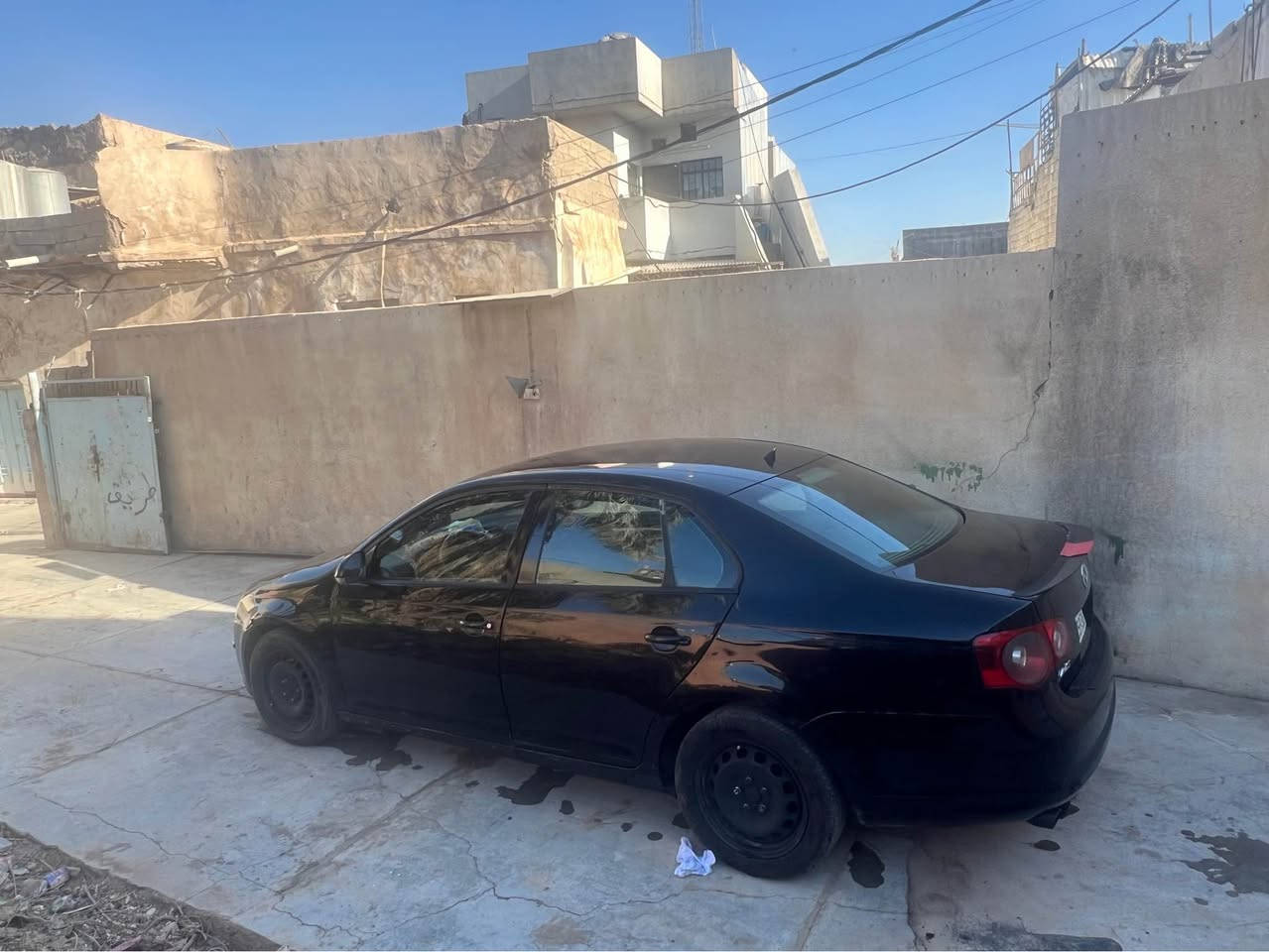 سلام عليكم للبيع سيارة جيتا أو مراوسه حسب قناعه فول مواصفات 5بساتم موديل 2007عنوان كركوك مصلي رقم *********** Singapore
