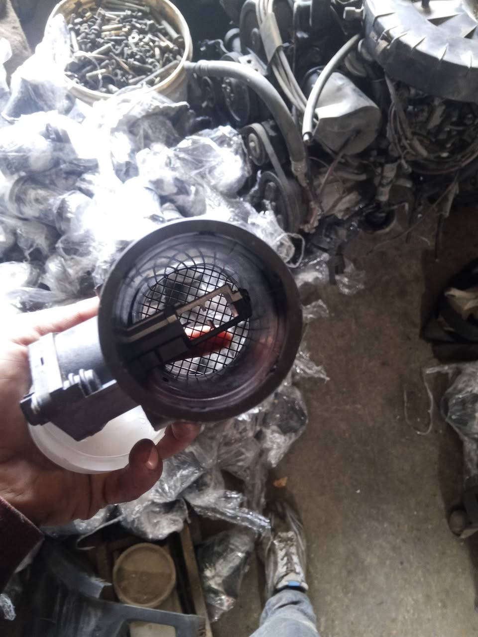 ارفلو كيا سيفيا 2000 جديد كوري اصلي
العنوان حله نادر حي الصناعي مجمع سليم الغزالي 

***********
