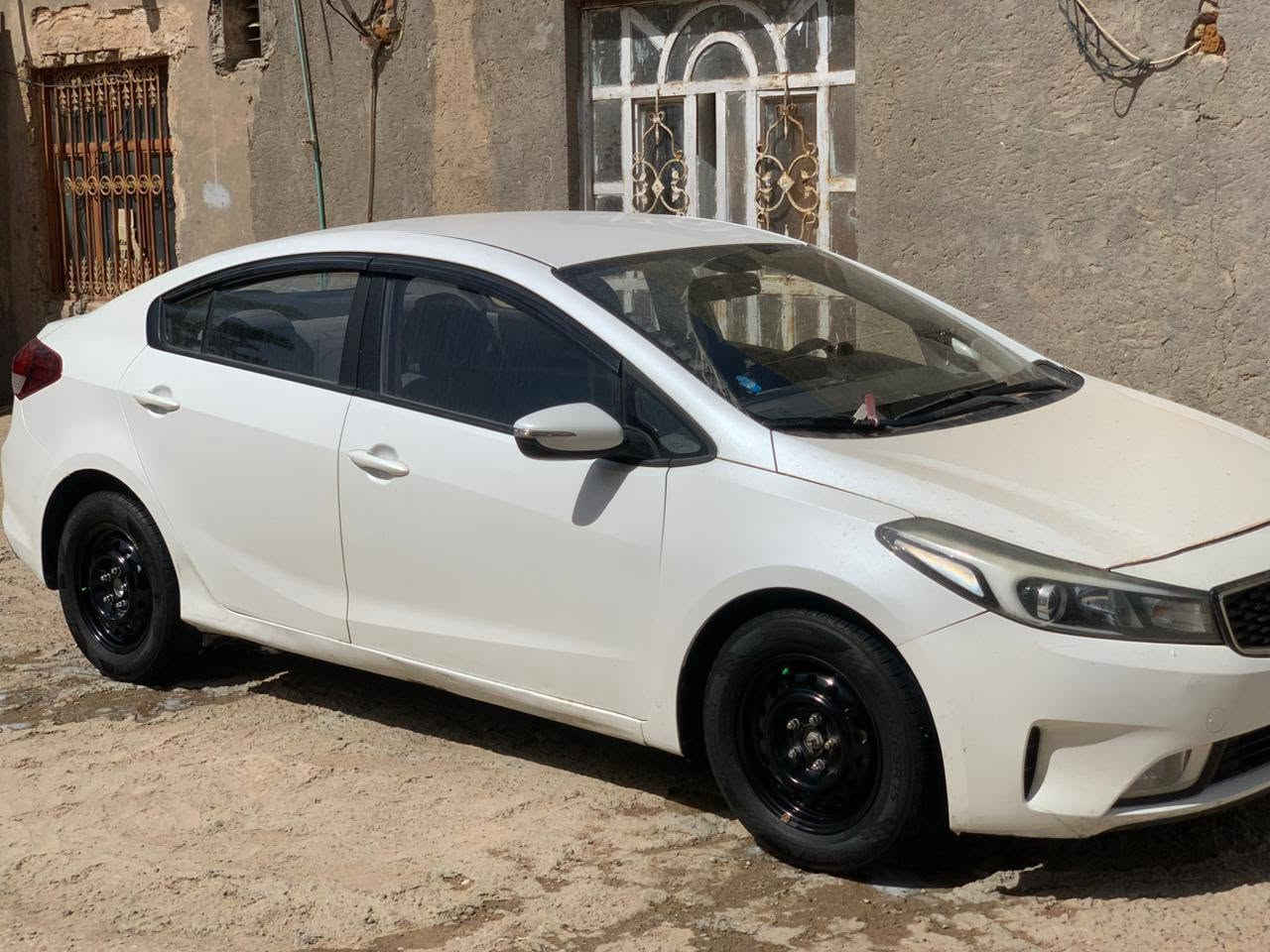 سلام عليكم  سيراتو مديل17كفاله عامه مكينه كير  تبريد  حداديه تخم تاير باتري جديد سيارة 🚗 جاهزه من كلشي دخل لونين تحكم جهتين شاشه كامره  سنويه ال31. سيارة 🚗 ستوه داخله هزه
مكان سياره كوفه*********** 
سلام عليكم  سيراتو مديل17كفاله عامه مكينه كير  تبريد  حداديه تخم تاير باتري جديد سيارة 🚗 جاهزه من كلشي دخل لونين تحكم جهتين شاشه كامره  سنويه ال31. سيارة 🚗 ستوه داخله هزه السعر125
