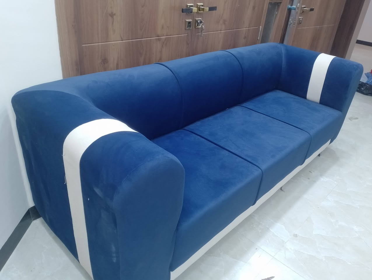 سلام عليكم ورحمه الله وبركاته 
معمل الزهيري للانتاج التخم والديوان حسب طلب الزبون 
بجميع موديلات تركيه واجود انواع الاقمشه التركيه مبطن 
والخشب الجام الروسي وبلاويد الاسود والاسفنج الضغط هاي اكسترا 10سم 
ويوجد تخفيضات بلاسعار ع جميع موديلات 
وايضا يتوفر لدينا بلقسط مريح ع ماستر كارد الرافدين 
للاستفسار مراسله ع خاص او الاتصال على الرقم 
*********** حسين الزهيري
