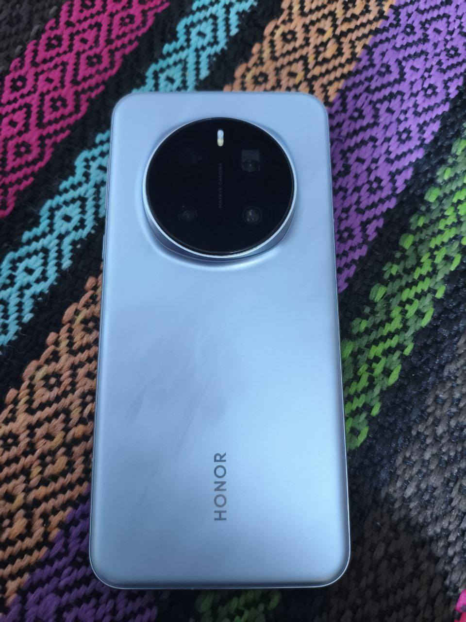 هونر ماجك 7 برو ذاكرة 512 
استخدام شهرين بس نسخة عالمية 
السعر 850


**إذا كنت صاحب هذا الإعلان وتريد حذفه لأي سبب، رجاءا أرسل رسالة إلى الدعم الفني**