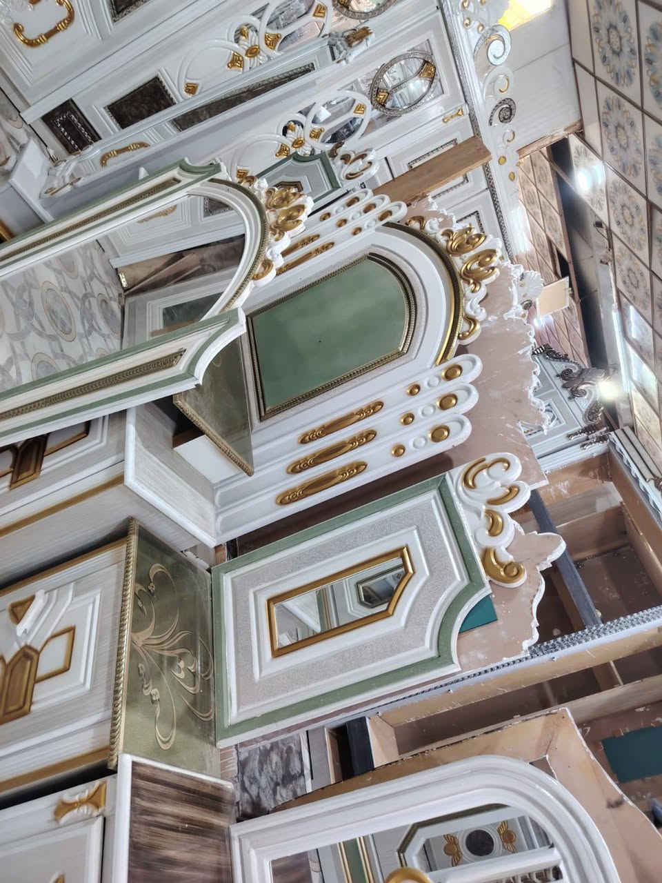 غرف صاج نجاره حسب الطلب ابسعر مناسب مليون ١٧٥ يوجد  توصيل الشراي الاتصال اوتساب ***********
