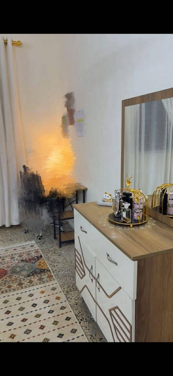 غرفه
تركيه سريرين 
وكنتور سلايت 
وميز تواليت

- استعمال قليله جدا  
- ⁠
 السعر // ٤٥٠

العنوان  بغداد الاعضميه للتواصل خاص موجوده


**إذا كنت صاحب هذا الإعلان وتريد حذفه لأي سبب، رجاءا أرسل رسالة إلى الدعم الفني**