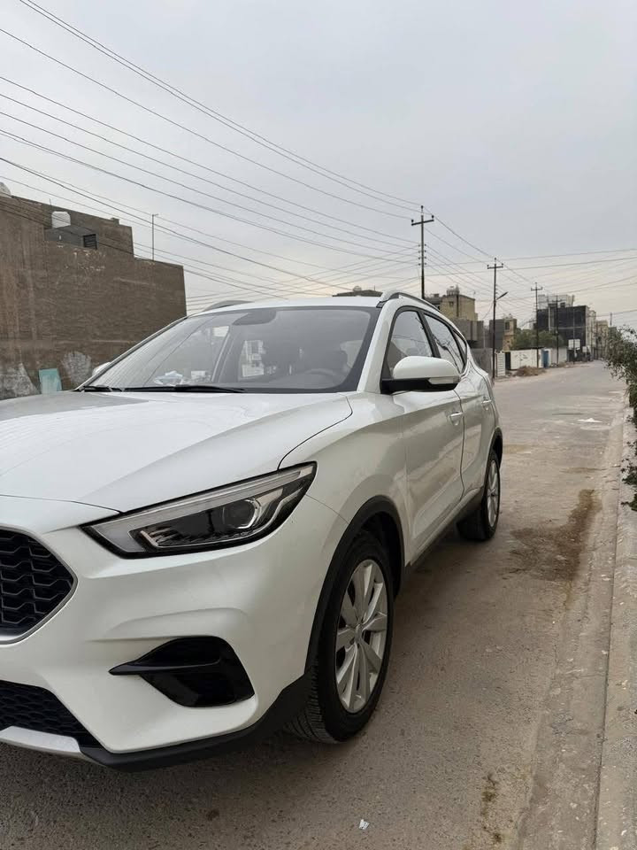 سياره MG zs 2023
مكفوله كفاله عامه عدا طعجه صغيره بالدعاميه الخلفيه
ماشيه 25الف 
السياره وكاله استخدام شخصي 
السعر 125وبيها مجال 
مكاني النجف الاشرف 
للاستفسار الاتصال ع الرقم او واتساب
***********
