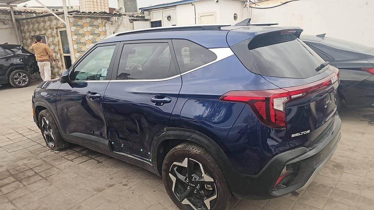 كيا سيلتوس 2024 فول فتحة بصمة جلد
واصل ميناء بسعر 129 بدون تصليح وكمرك تدخل كتاب شهداء
مشحونة إلى دبي 
يمكن ادخالها بكتاب شهداء
يوجد لدينا مكاتب في جميع المحافظات لضمان حق الزبون
 وإجراء المكاتبات
مهندس سلام 
***********
***********
لمزيد من العروض ادخل على رابط الواتساب 
المهيمن للسيارات الأمريكية والكندية والخليجية 
واسط /الكوت /داموك

https://chat.whatsapp.com/EjN99lklvszHKKEmF0UnR7
