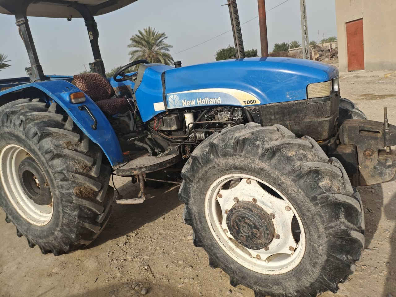 موديل 12تخم تاير اكسنات اوكير وضع الشركه محرك صارلي ١٥يوم من سكمته اوبدلت عينه ***********
