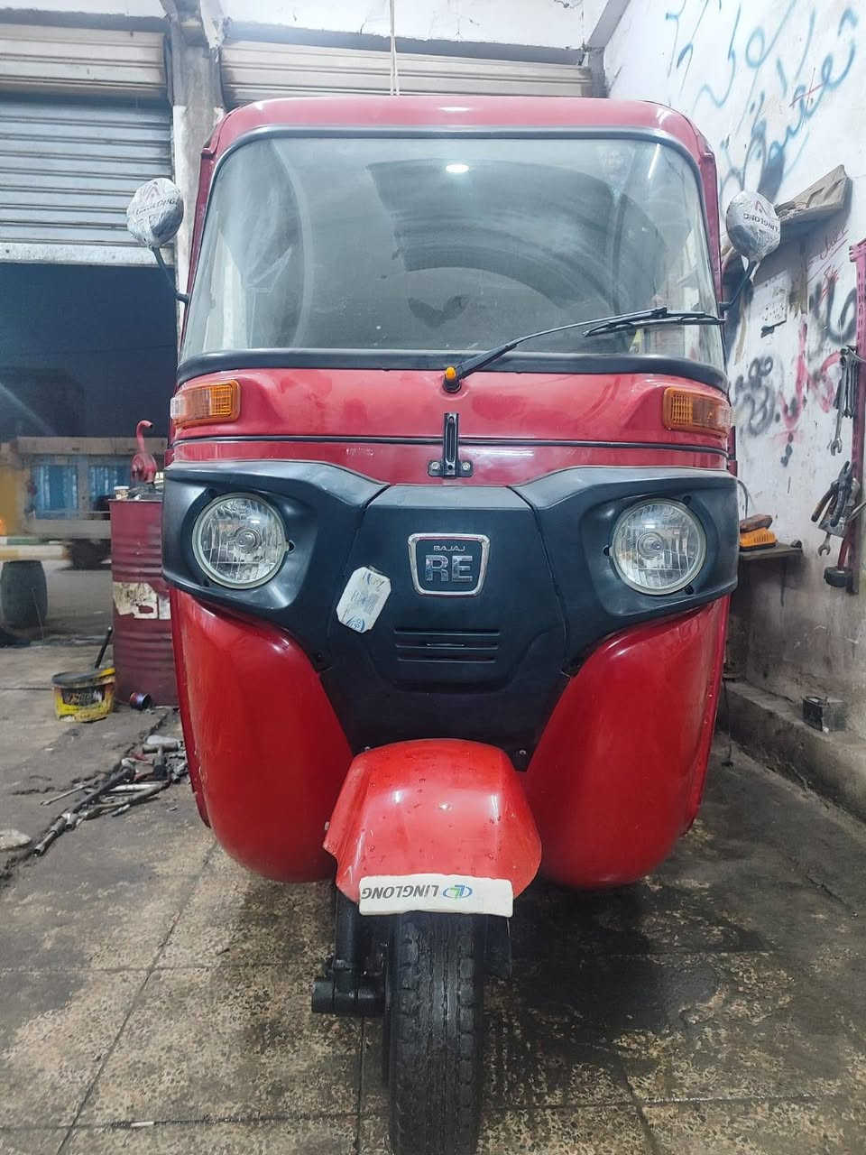 سلام عليكم تكتك 2022 شهر 10بسنويه رقم ذي قار تحويل ثاني يوم مكفوله مكينه وكشر بس بيه طخه يم البك ليت ومامرجعه  لا صبغ ولا معجون تكتك منك لشارع مكاني رفاعي شراي بيك خير ويدلل رقم اتلفون *********** راعيهه يمي
