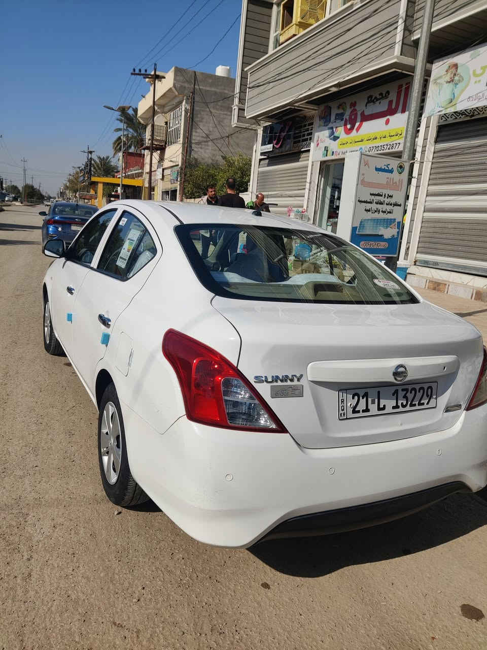 السلام عليكم
محبوبة الجماهير 
مواصفاته معروفة
سني هندي بليته زركه موديل 2015 جديدة  دواخل بيجي اخوان السيارة جاهزة بدون اي نواقص ارقام وسنويه جديده لغاية 2030 بأسمني بيها فقط شبر بارد بالجاملغ خلفي 
كير محرك بلاد ع وضع شركة 
تدفئه تبريد ع وضع شركة 
 موقع السيارة : ديالى المنصورية
السعر 97 بيها مجال قليل
للاتصال و استفسار 
***********
وتساب موجود
