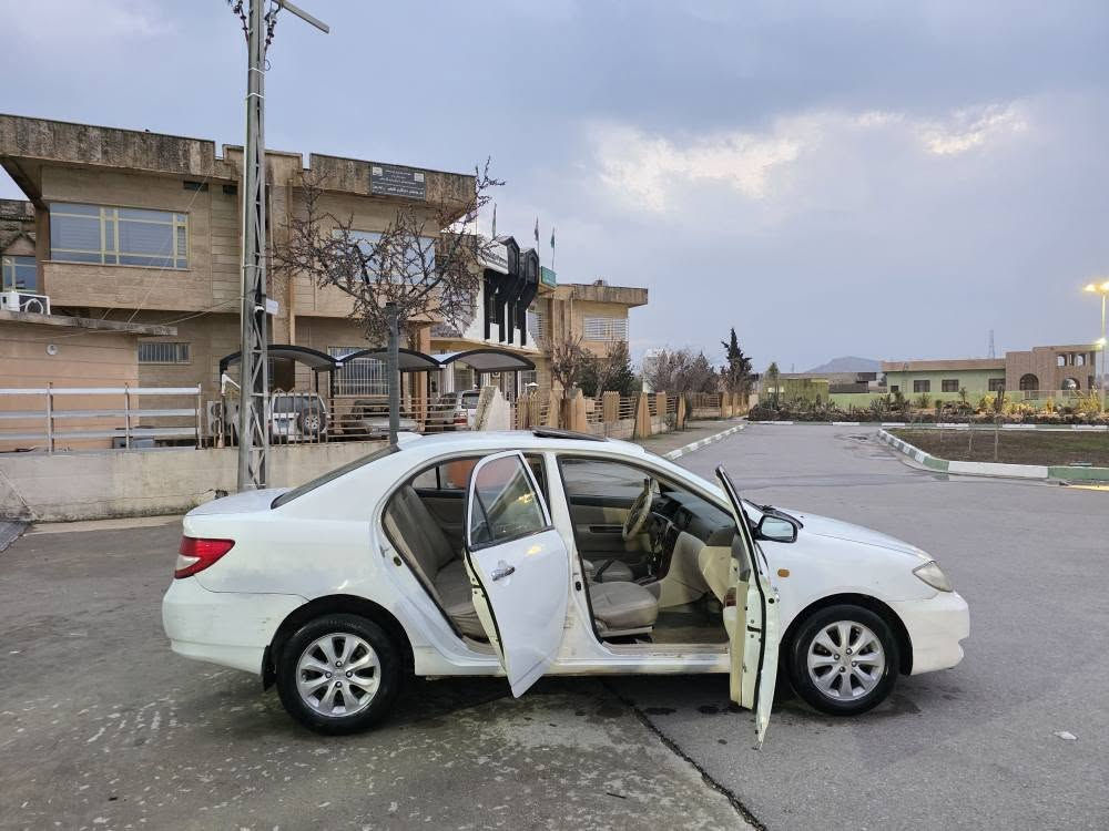 فرۆشتنی خێڕا هەرزاترین نڕخ ماڵی دۆست نمونەی جوانیو خاێنی 
بیوایدی  مۆدیل 2013 بیلاد مەکینە لەنسەر مەرخوب فول مواسەفات 
ئارمی پلاستیک بەشەڕتی سەیترەو مەفرەزەو دایرەی مروور هەژوو کوردستانی پیبگەری بەشەرت 
داحموو لێدراوی نیە براوە موس بەشەڕتە دوویان سیپارچەی سبووخە ناو دەری لۆکە 
چواڕ ویلو تایەو پاتری تازەیە 
پاوەڕە تەبریتە ناو زەڕدە سڵایتە ویل کەپە کۆنترۆڵا جڵدە ئیتریش
بەمانای کەلیمە ماڵی دۆستە دینار مەسرووفی نیە بەنزین زۆر کەم دەخوات 
شوێن رانیە *********** قفڵی $39 رانية, السليمانية
