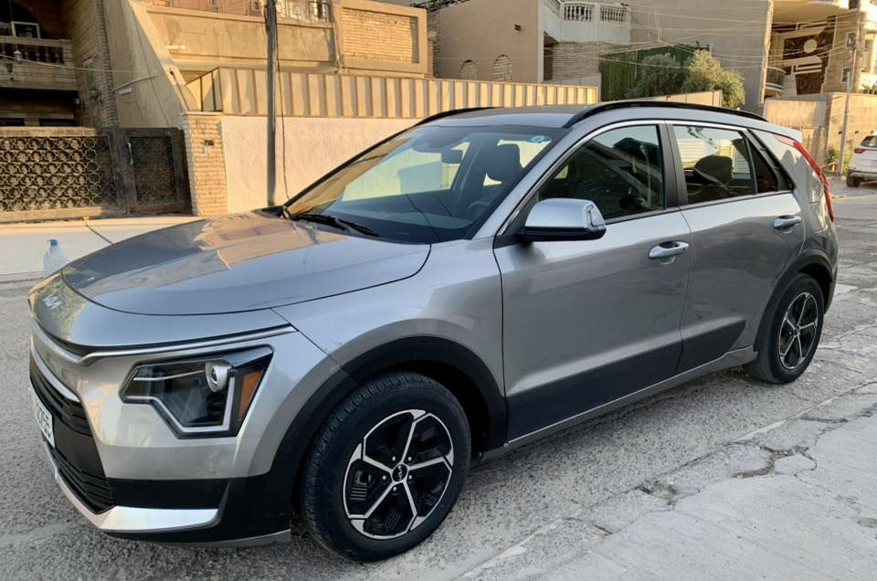 كيا نيرو هايبرد 2023  مواصفات EX بدون ايرباك ولا صبغ
فول مواصفات عده الفتحه فقط

 حادث خفيف بادر فقط بدون صبغ ولا ايرباك

صور الحادث مرفقه بلمنشور 

اقره المنشور للاخير 👇

____________________________________________

السياره حادثها :

الجاملغ الامامي بارد فقط بدون صبغ 

الباب خلف السائق بارد فقط بدون صبغ 

والدوسه تحت باب السائق مصلحهه على كدهه 4 اصابع فقط

(السياره بدون ايرباك )  

ماشيه 70 الف 

____________________________________________

الاضافات :

• بصمه ابواب وتشغيل عن بعد

• محرك 1600cc هايبرد

• بطارية ليثيوم

• شاشة كبيرة

• كاميرا خلفية

• حساسات خلفية واماميه

• ستيرن تدفئه

• كراسي كهرباء جلد  لون اسود جاد ومخمل

• كراسي تدفئه 

• اتو هولد

• رادار امامي

• مانع تصادم

• تصحيح مسار

• مثبت سرعة

• مانع انزلاق

• دخول ذكي

• إنارة ترحيبية

• مري كهرباء

• غمازات عالمري

• نقطة عمياء

• حساسات تجاوز BSM

• شاحن وايرلس

• شاشة اعطال

• عداد ديجيتال

• جنط قياس 17 

• اضوية امامية زنون LED

• اضوية خلفية LED

• كشافات زنون LED

• حساسات إضاءة

• إنارة تلقائية Auto

• إضاءة فل LED 

• نظام صوتي مميز Harmon kardon

• أوامر صوتية

• حساسات اصطدام

• حساسات مطر

• حساسات دخول الإنفاق

• حساسات ضغط هواء الإطارات

‏• GPS

• نافيجيشن

• كندشن مركزي

• 3 أنظمة قيادة

ملاحضه : باتري 12v ليثيوم مبدله جديد +تخم  تاير جديد انتاج 2025 اندونسي 

رقم  بغداد دولي الجديد  بأسمي 

السعر 175 مجال بسيط 

بغداد /بغداد الجديده 

رقم الهاتف ***********

متواجد واتساب
