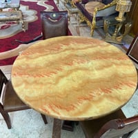 ميز طعام مرمر اصلي معه اربع كراسي خشب زان السعر 300الف المكان شارع فلس...
