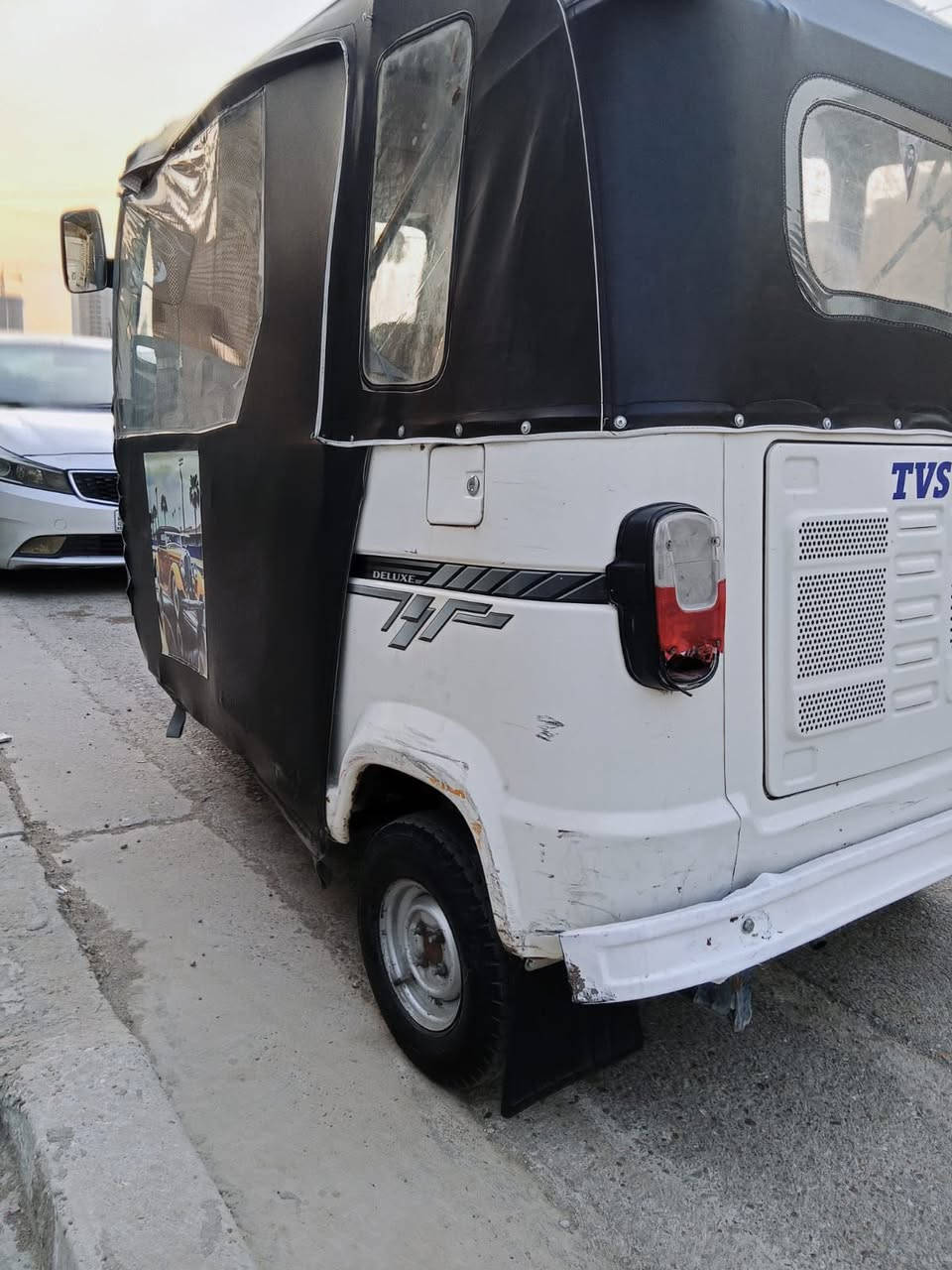 سلام عليكم شباب تكتك البيع موديل 21 شهر 10 تكتك نضيفه مرقمه سنويه بسمي  بغداد حي جهاد سعر 7  بيه مجال ***********
