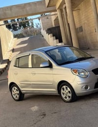 بيكانتو موديل 2011 للبيع بتقسيط وبنقد بدون مقدمه شهر 300في حال تتوفر م...