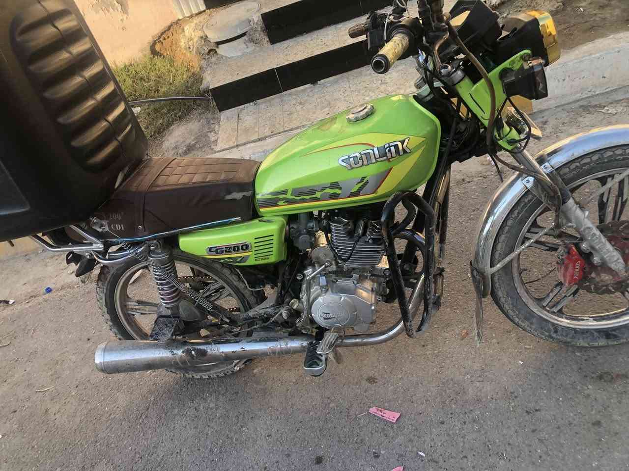 السلام عليكم دراج سونك موديل اربعه وعشرين 24 دراجه مكينته 200s سيسي اوراقها كامله دراجه تضيفه كلشي مبيه عوزها نواقص بسيطه باتري وسيبايه والاستاند مال تعليك راد تبدله فقط السعر 650 وبيه مجال بكاني الاحسينيه مال راشديه رقم تلفوني *********** بي واتساب رصيد
