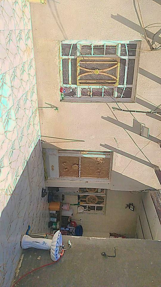 سلام عليكم بيت لبيع مساحته (110)موقعه سده دفاس بي غرفه 4في 5 وحده بي دوانيه 4في 5 صاله عل مطبخ طرمه 8 متار بي خدمات ماي مجاري كهرباء وتبليط راح يوصله

‭ 0773 474 6489‬
