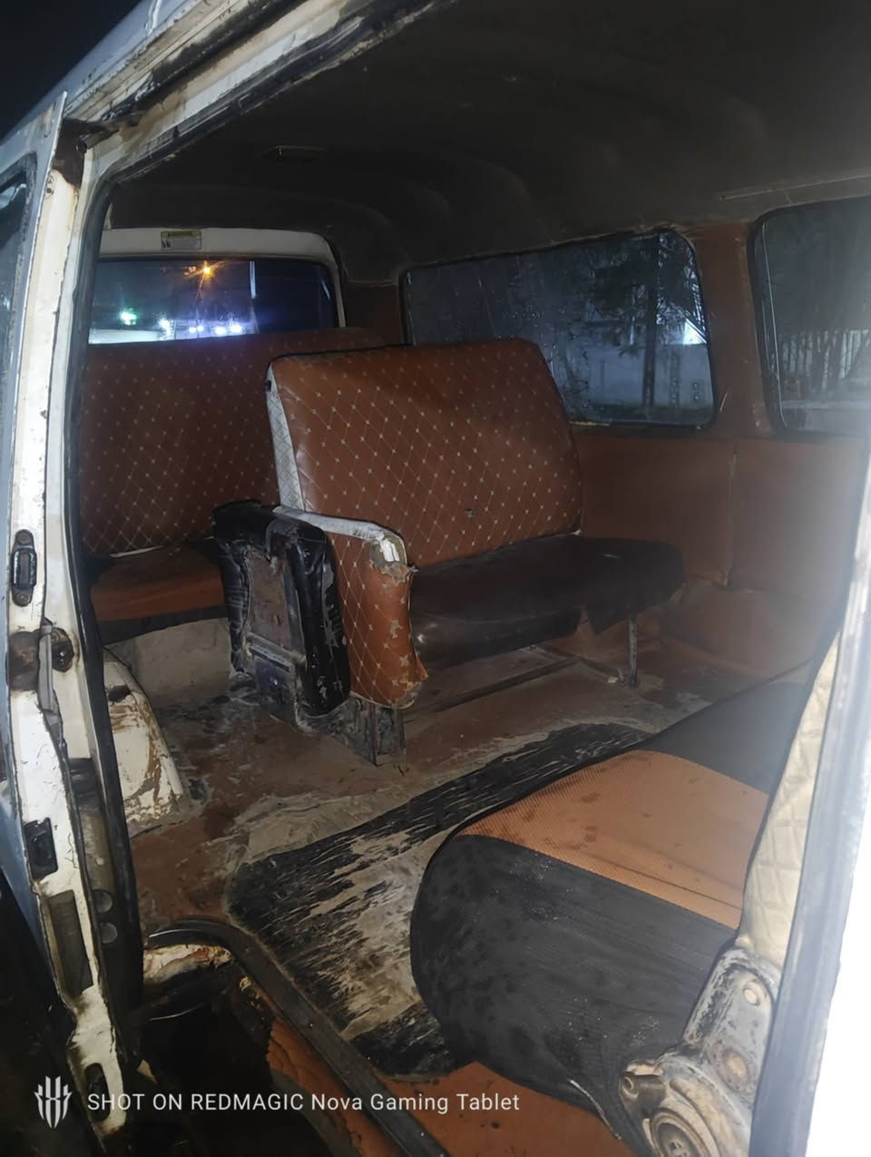 السلام عليكم
كيا بستا موديل 1994 رقم بغداد الماني 

كير محرك اكسن مكفولات تجفيت جديد 

بور عاطل راعيها موجود يريد تحويل مباشر 

سيارة خير من الله 

سعر 33 وبيها مجال 

رقم الهاتف ***********
