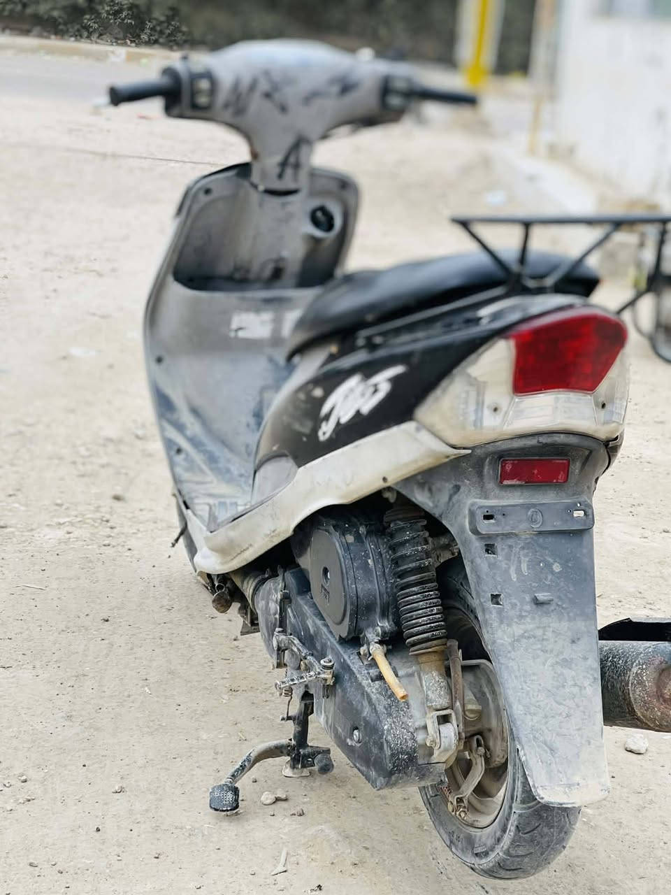 للبيع ماكس منغولي مكينه مفتوحه لاستيك ولف ع شرط شلعه معدل قويه نكره سلف هندر كهربائيات كله شغاله دراجه مال جناي كبل لشارع سعر 600 وبيها مجال للشراي ديوانيه عروبه ***********
