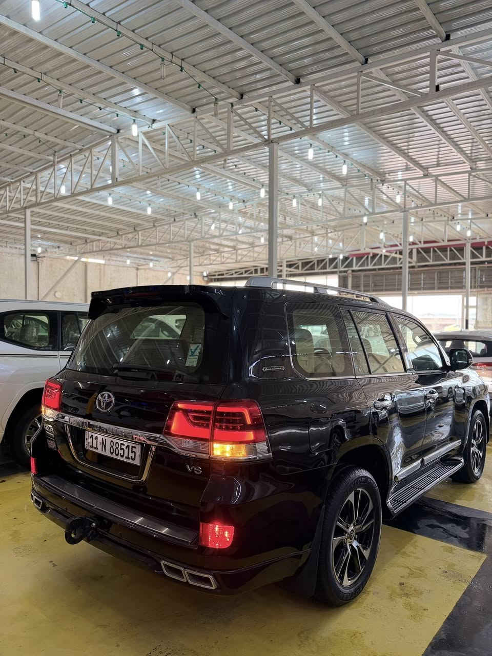 #معرض_بيت_شريجي_لتجارة_السيارات👑
العنوان:كوت حي لحكيم شارع العماره 🧿
عرض اليوم الوحش لاندكروز 2021 ساز اصل مغلفة ppf حماية بلكامل تغليف اصلي ✈️ فول لفول 1/1 وماشيه 84 الف والسياره مكفوله عدا شخط بسيط نسحب بارد وسعرها بلاش ب588وبيهة مجال بيع او مراوس
#تويوتا_لاندكروز ساز اصل باب اول لسياره ولسياره كلش جديده والسياره شاشات خلفية
اللون: blackاسود
عداد المسافات:84km
المواصفات:  رقم بغداد مشروع وطني دولي جديد باسمي فول مواصفات ١/١
6 سلندر سياره كلش جديده وجاهزه من كلشي تخم تاير جديد 
سلايد(فتحة قمارة)
كراسي جلد اصلي
كراسي اثنين كهرباء
تبريد خلفي شاشة
شحن الهاتف لاسلكياً
ثلاجه
كروس سرعة 
خمس بصمات
فول تحكم استيرن(جهتين امامي+جهتين خلفي)
شاشة عرض الاعطال
صندوك كهرباء(شفط)
فتح صندوك تلقائيا  
دبل كير(عادي+اوتوماتيك)
ناقل حركة 6 نمر
دبل حساس(امامي+خلفي)
نظام تحكم بمستوى الضوء الداخلي
مانع تزحلق
نظام فتح الابواب لاسلكياً
فور ويل
شاشة امامية كبيرة اصلية + شاشات خلفية
كامرة خلفية اصلية
تشغيل عن بعد
دوسات كتابة landcruiser
اشارة بالمري
مري كهرباء(شفط)
لايت عدسة زنون(عالي+ناصي)
لد امامي
#ويل_20_الجديد_كليا
#سستم_صوت
مدخل
CARPLAY
‏BLUETOOTH 
‏AUX
‏I POD
‏USB
‏CD

للاستفسار الاتصال بِنَا على الأرقام التاليه

  حسنين *********** واتساب او اتصال
