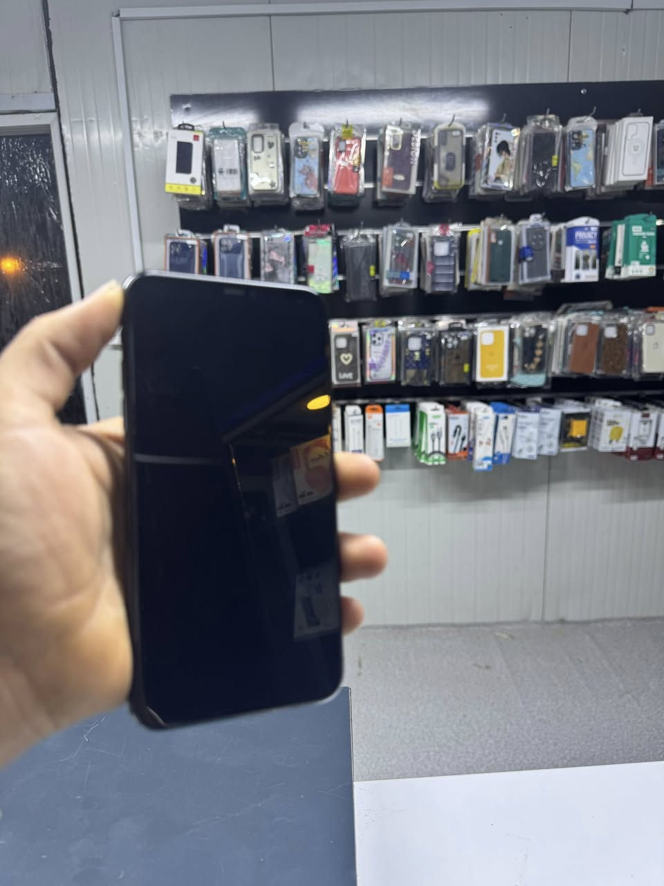 11 برو ماكس
ذاكرة ؛64 
بطارية ؛ 74 
جهاز مبدل شاشة فقط 
الجهاز كلش نضيف 
السعر 260 
مكانة ؛ الدورة 
***********
