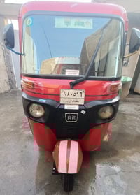 تكتك للبيع موديل 22 مكفوله من كلشي رقم وسنويه  السعر 8,800قفل الشراي ي...