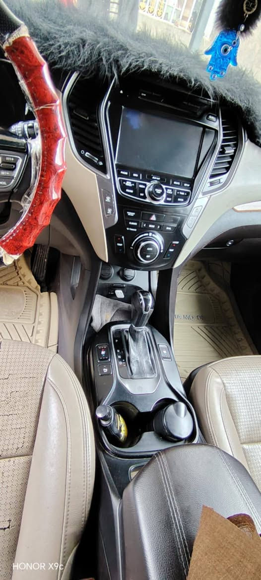 السلام عليكم سنتافيه وارد امريكي للبيع موديل 14 سياره حلوه ونضيفه وستخدام شخصي تجي وشوف بعينك   رقم ذي قار باسمي تحويل مباشر سنويه جديده  السعر  135 وبيها مجال   اليحب يتفصل (( مراسلتي او الاتصال ع رقم)(***********)
