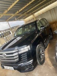 لاندكروزر GXR • ٢٠٢٤ • ماشي ٣٠٠٠