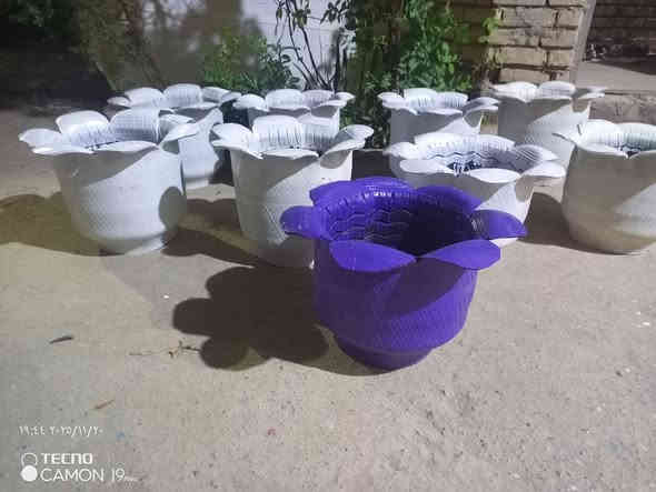 على بركة الله 
طلبية احد الأخوة 
سنادين مصنوعة من التايرات 
سعر القطعة 3.500
3. قطع. ب10.000
للعلم يوجد مع كل طلب 
ورد الصباح مجانا 
وبعض البذور 
للحجز والاستفسار الاتصال على الرقم 
***********  بيه واتساب 
يوجد توصيل محافظات 
يوجد توصيل اقضية ونواحي
