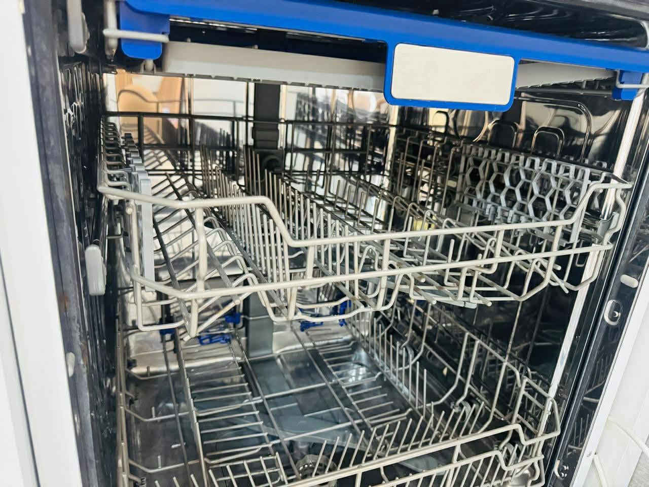 غساله صحون اختي الجديده استعمال مرتين السعر 325 فيها مجال


**إذا كنت صاحب هذا الإعلان وتريد حذفه لأي سبب، رجاءا أرسل رسالة إلى الدعم الفني**