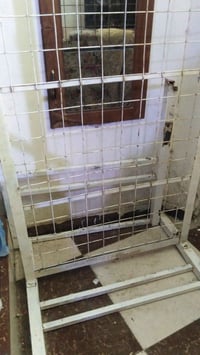 سرير حديد • نفر • مايصعد للطابق الثاني