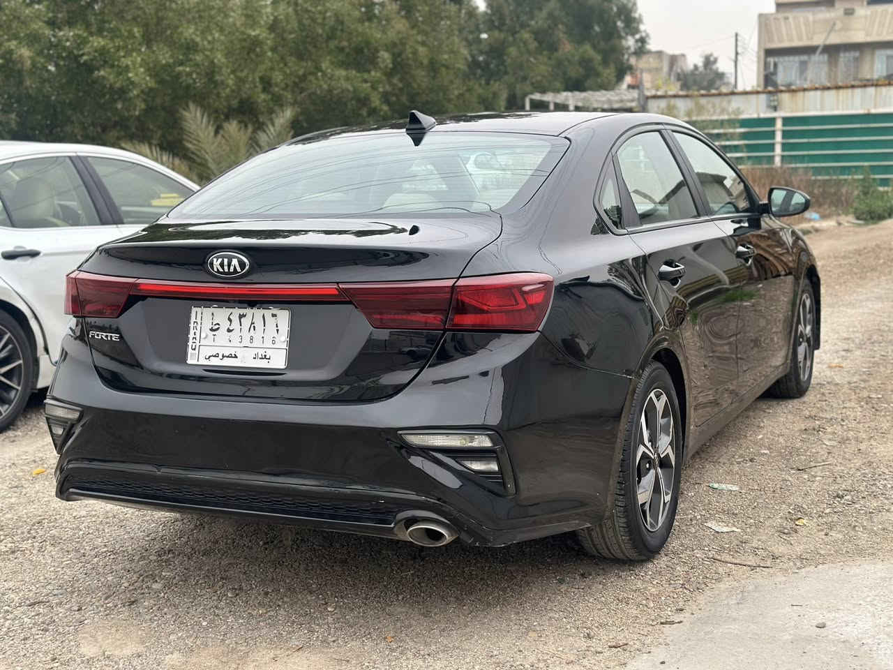 مرحبا حبايبي هاي كيه فورتي وارد امريكي حدثهة بنيد وجملغ وصور الحدث موجود ولسونر موجد  السياره جديده ومشيهة قليل وعل ادينه من امريكه مانقصهة ومخدومه من كشنات وارضيه مغلفات برغي ما نقصهة 
الموديل ٢١ المشي ٣٨ الف السعر ١٢٥ وهاذ الرقم *********** موفق
