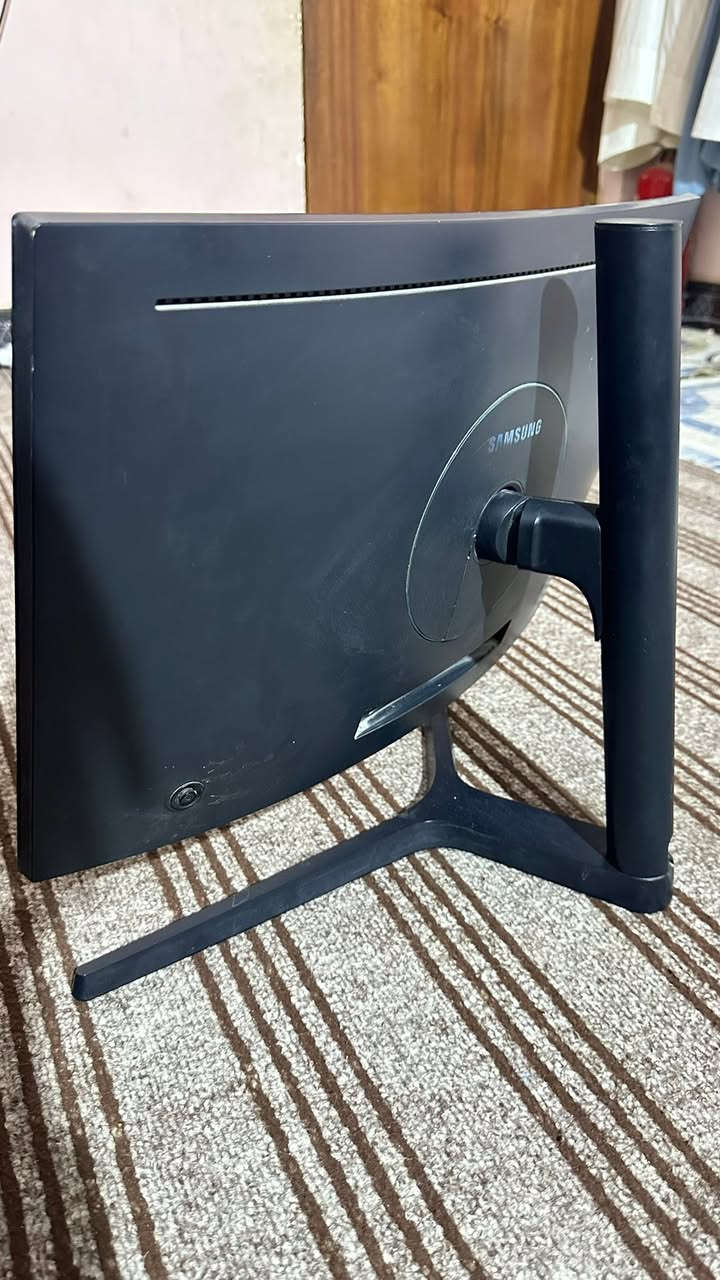 شاشة Samsung CFG73
قياس 24” 

1080p 144hz 

كامل ملحقات مع الكارتون 

مكاني البصرة الزبير
السعر 175 الف وبيها مجال


**إذا كنت صاحب هذا الإعلان وتريد حذفه لأي سبب، رجاءا أرسل رسالة إلى الدعم الفني**