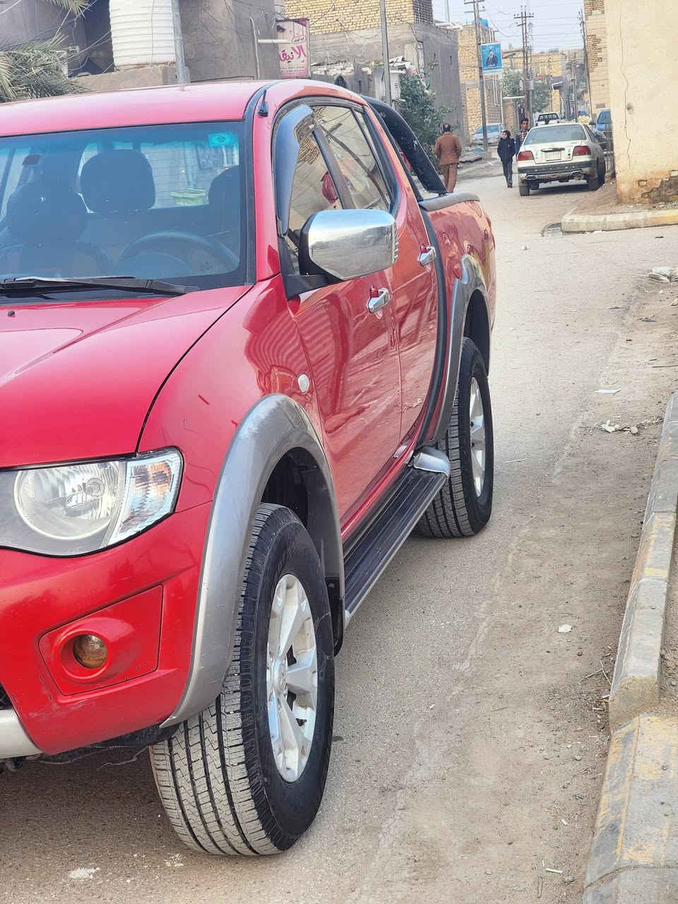 بيك أب مستبوشي موديل 2015
مكينة 6 سلندر مكفولة السيارة حدادية تايرات باتري كله جديد مكانة ناصرية مركز السعر١٥٠ وبيه مجال 
***********
