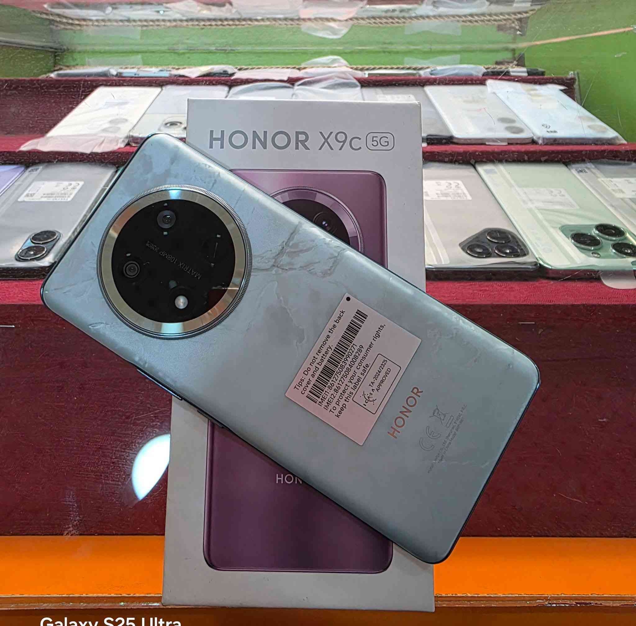 هونر X9C ذاكرة 256 عشوائية 8 استخدام اقل الشهر ملحقاتة كاملة


**إذا كنت صاحب هذا الإعلان وتريد حذفه لأي سبب، رجاءا أرسل رسالة إلى الدعم الفني**