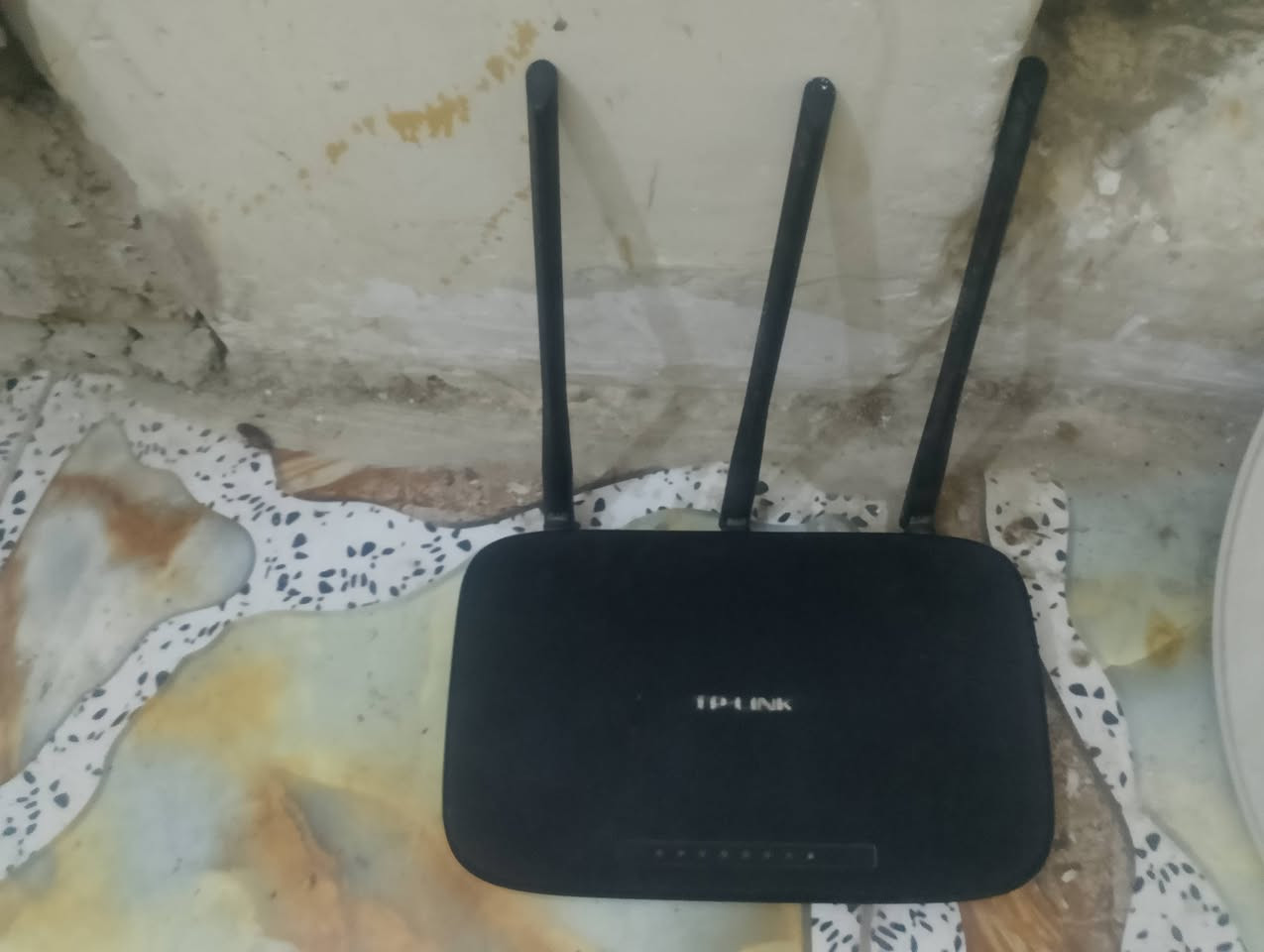 سلام وعليكم منضومة مال انترنيت للبيع شغالة الصحن كبير الواير اكيبل الصلي الطول 20متر السعر 60 الف تصل وخادم الكل طيب *********** خط واساب ♡
