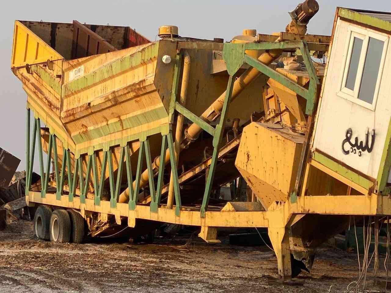 للبيع
معمل كونكريت موبايل تركي ٨٠م³ بالساعه للإستفسار 
***********
***********
