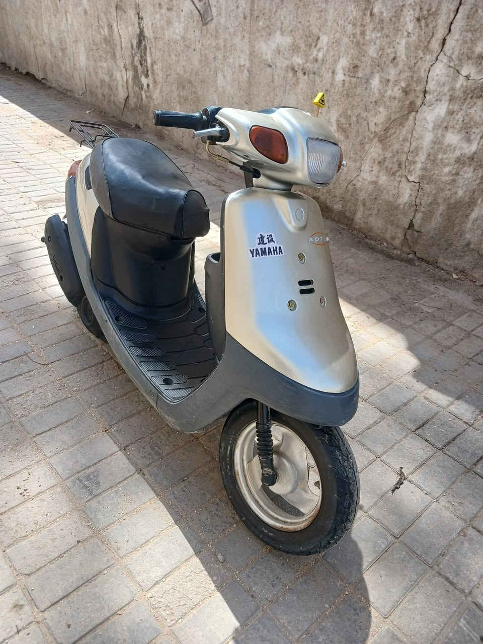 سلام عليكم بطه للبيع كهربايات شغاله 
نكره سلف 
مكينه ناعمه حلوه 
شاصي مكفول 
كفرات نضاف 
مكينه مجفته تجفيت اصلي حراري 
تايرات جدد 
ودراجه مال جناي حلوه ونضيفه 
سعر ٢٥٠
مكاني كربلاء مقابل كراج الموحد 
***********
