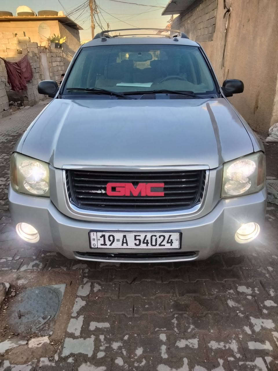 السلام عليكم من رخصة صاحب الكروب جمسي موديل ٢٠٠٤ مكينة كير تبريد ثلج تخم تأير صدر جديد سيار مصبوغة حزام جمالية بدون قمار سيارة راديتر جديد كمبروسر جديد لايت زنون كهربائية كله شغالة سنتر لك سيارة ما تصرف علية ربع ترايك للبصرة سيارة ٧راكب ٣قطع تبريد
 *********** السعر ٧٠وبي مجال بسيط
