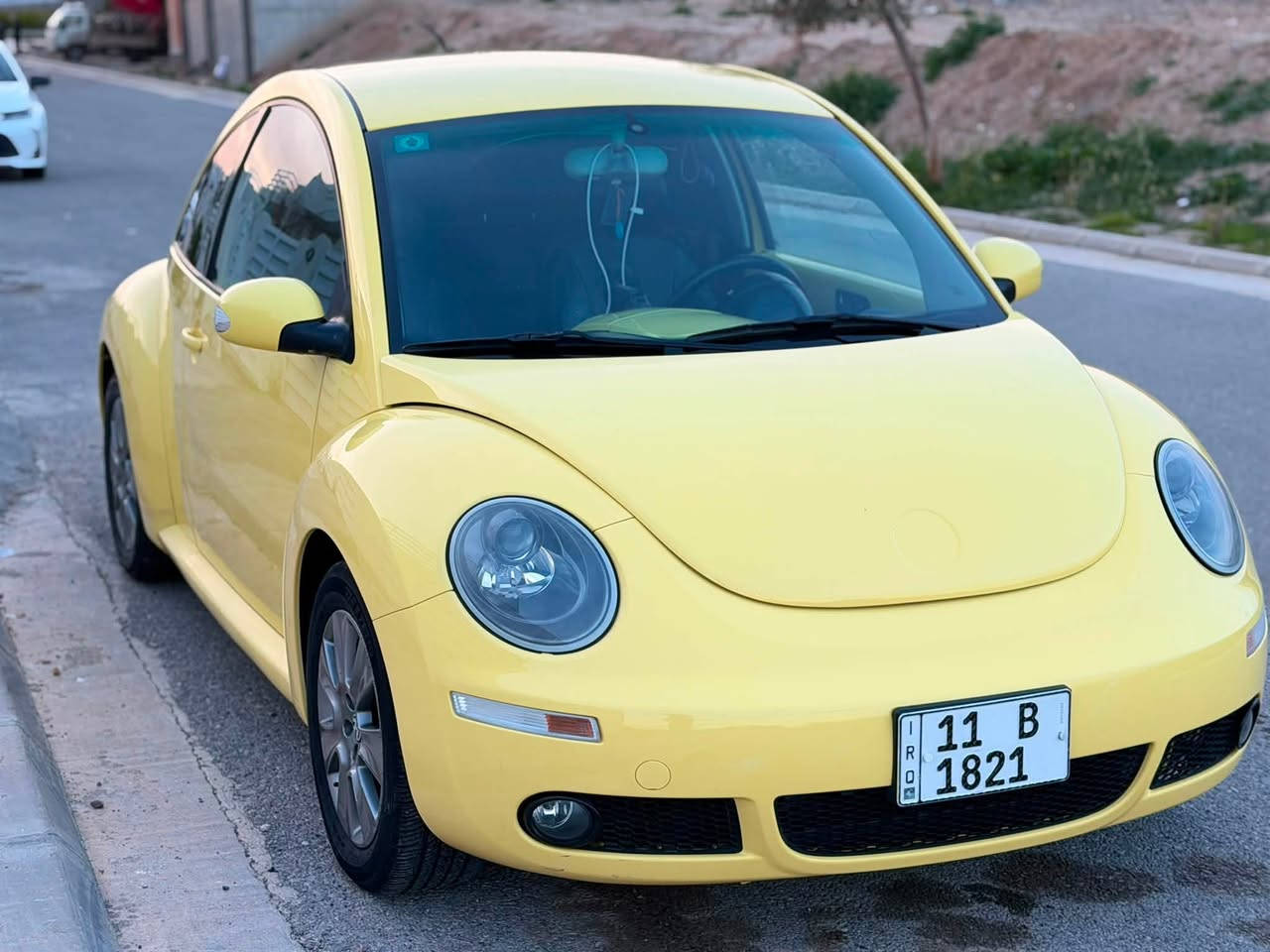 السلام عليكم بتل مديل 2010 جاهزه السياره من اي نقص رقم بغداد بسمي مكينه 2500 خمسه سلندر كير اوتماتيك كشنات جلد اسود تدفئه 70 وبيه شي قليل ***********
