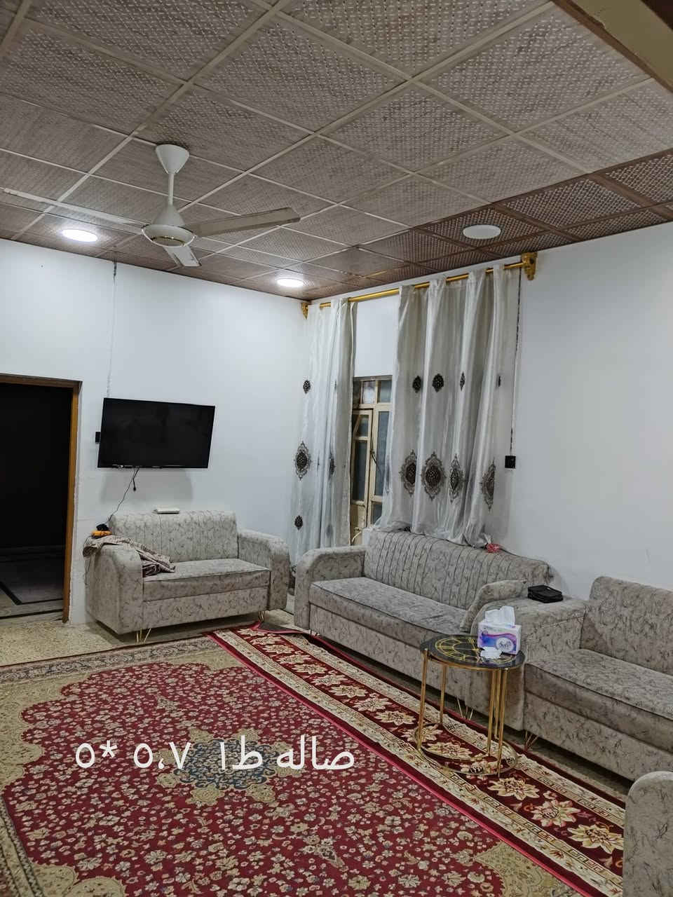 دار ٢٠٠ م في حي الميلاد قرب شارع مزرعة سيّد علي بالبدايه يبعد ١٥٠م عن شارع كربلاء طابقين بناء شيلمان للبيع للمعلومات الإتصال على الرقم ***********
