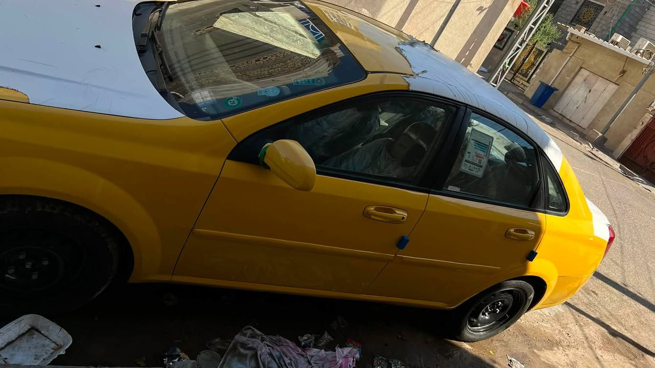 أوبترا مديل ٢٠١١ سياره جاهزه كير محرك. تخم تاير 
سنويه مجدده رقم أنكليزي رقم بصره 
مصبوغه جماليه 
سعر ٦٠وبيهه مجال 

***********
