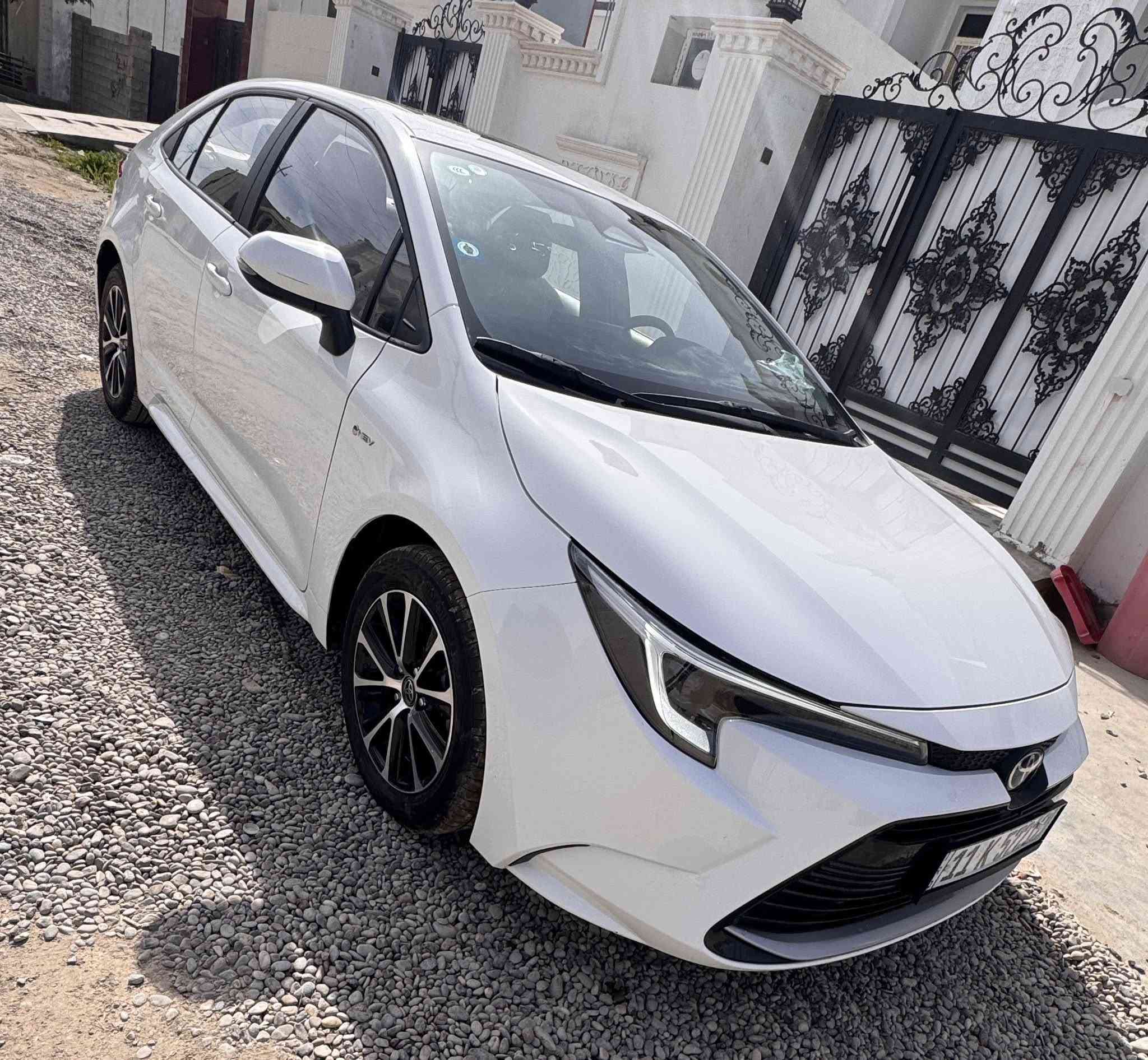 السلام عليكم
كورلا هايبرد الشكل الامريكي موديل ٢٠٢٥ ممشاها ١٨٣٠٠ قابل للزياده

الدعاميه بيها اكثر من شخط واضح بالصور 

رقم بغداد مكان السيارة تكريت

رايدها بـ ٢٣ مليون وبيها مجال للشراي 

***********
