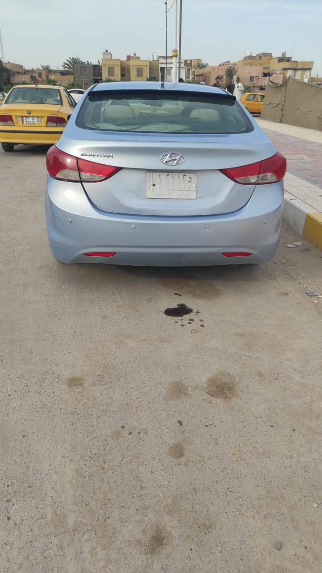 سلام عليكم النتره موديل 12خليجيه مكينته 1800سياره جاهزه منكلشي مكينه كير تبريد كهربايات طخم تايرات مكفوله من ضربه ولعيب شرعي سعر 85وبيه مجال رقم***********
